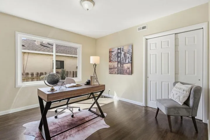 1753 Alameda De Las Pulgas, San Carlos, California 94070