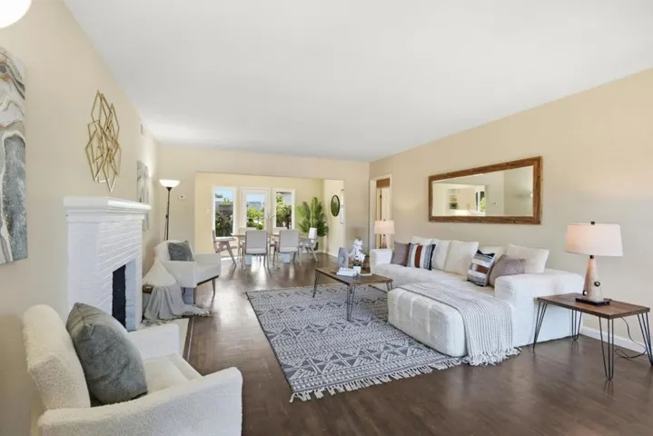1753 Alameda De Las Pulgas, San Carlos, California 94070