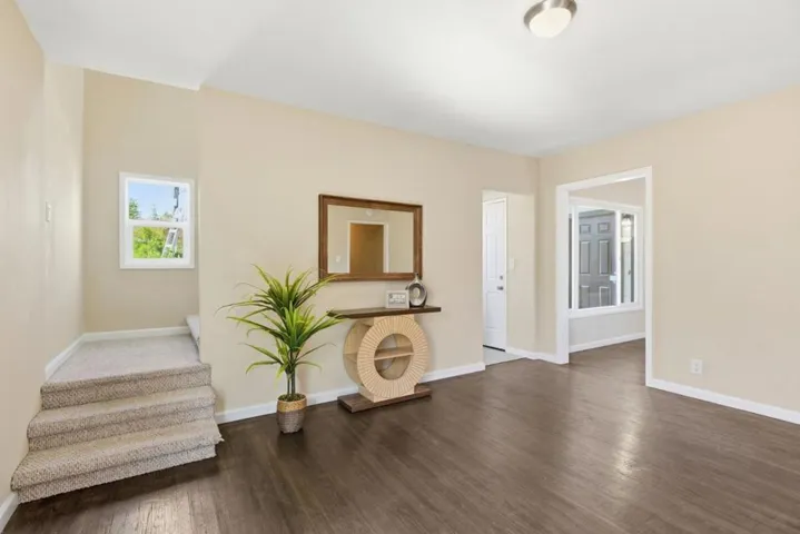 1753 Alameda De Las Pulgas, San Carlos, California 94070