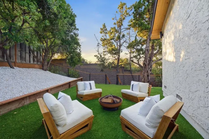 1440 Kring Way, Los Altos, California 94024