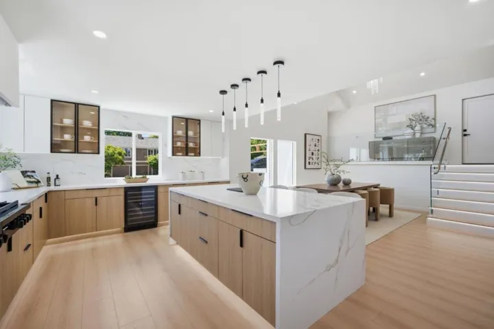 1440 Kring Way, Los Altos, California 94024