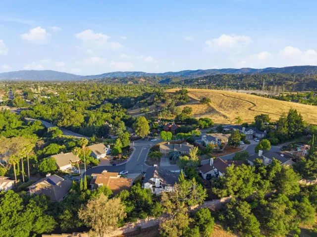1440 Kring Way, Los Altos, California 94024
