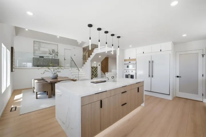 1440 Kring Way, Los Altos, California 94024
