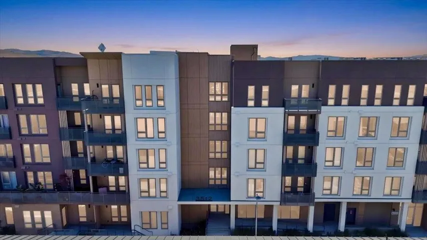 3512 Vision 416, Fremont, California 94538