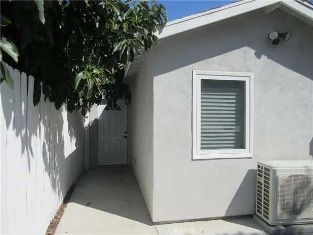 13343 Herron, Los Angeles, California 91342