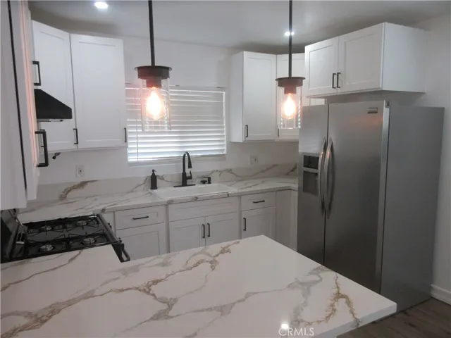 13343 Herron, Los Angeles, California 91342