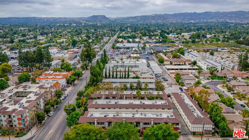 21811 Saticoy Street 23, Los Angeles, California 91304