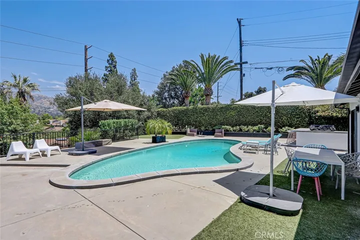 832 N Oceanbluff Avenue, San Dimas, California 91773