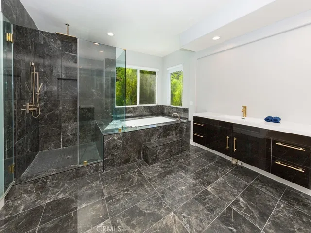 28408 Hidden Hills Drive, Saugus, California 91390