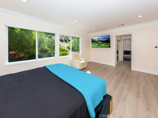 28408 Hidden Hills Drive, Saugus, California 91390