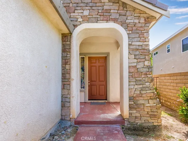 28408 Hidden Hills Drive, Saugus, California 91390