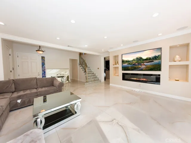 28408 Hidden Hills Drive, Saugus, California 91390
