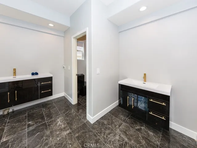28408 Hidden Hills Drive, Saugus, California 91390