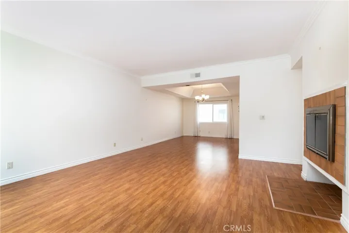 12416 Magnolia Boulevard 9, Valley Village, California 91607