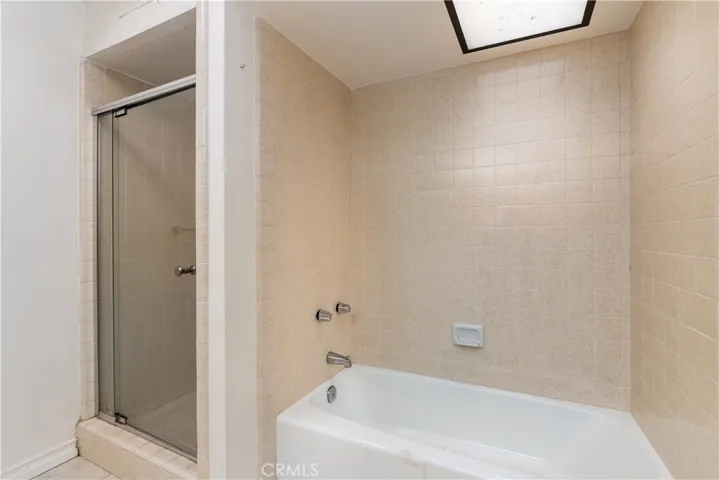 12416 Magnolia Boulevard 9, Valley Village, California 91607
