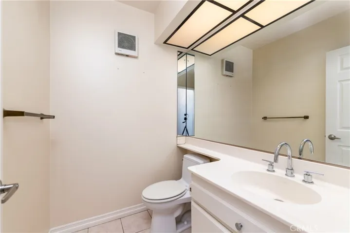 12416 Magnolia Boulevard 9, Valley Village, California 91607