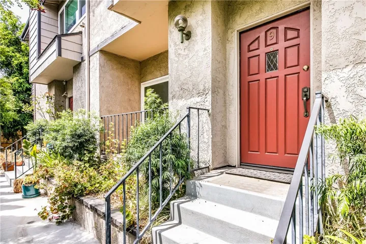 12416 Magnolia Boulevard 9, Valley Village, California 91607
