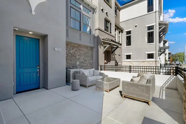 2108 Latham Street, Mountain View, California 94040