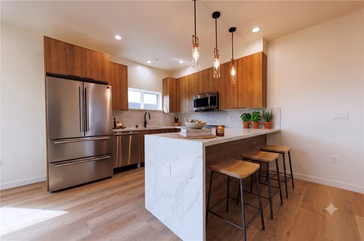 5933 Comey Avenue 1, Los Angeles, California 90034