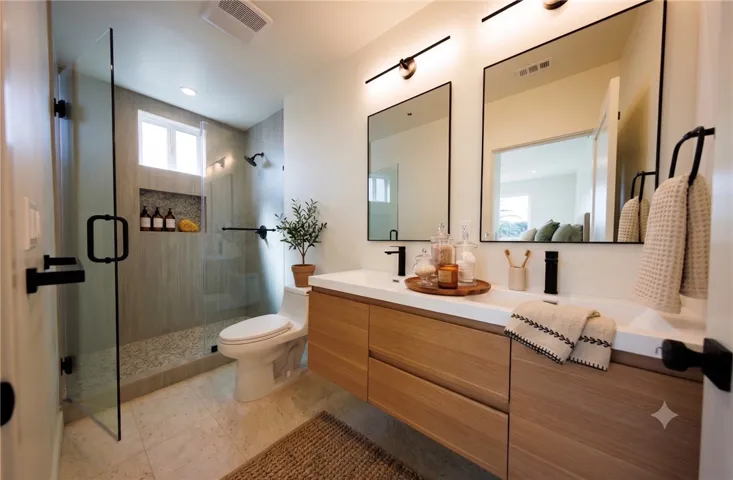 5933 Comey Avenue 1, Los Angeles, California 90034