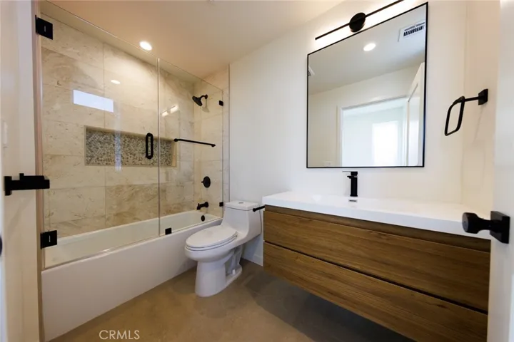 5933 Comey Avenue 1, Los Angeles, California 90034