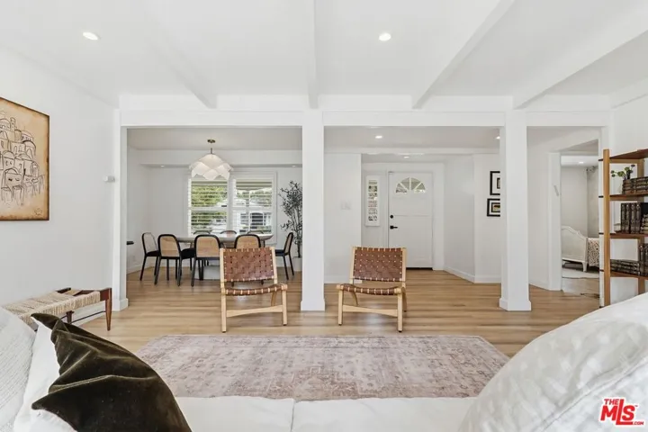 12836 Waddell Street, Valley Village, California 91607