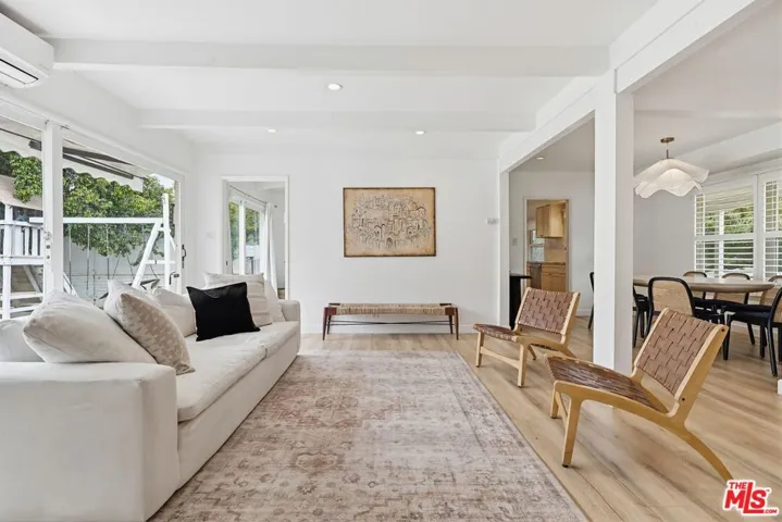 12836 Waddell Street, Valley Village, California 91607