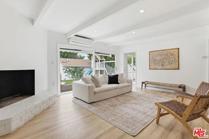 12836 Waddell Street, Valley Village, California 91607