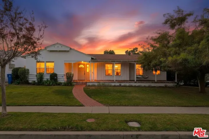 12836 Waddell Street, Valley Village, California 91607