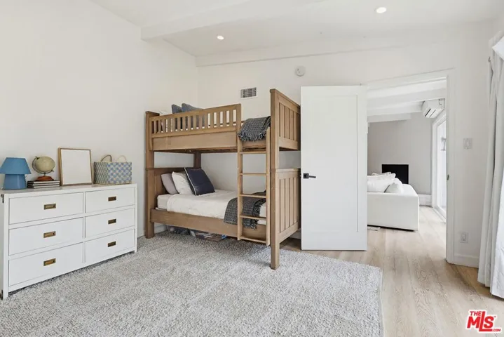 12836 Waddell Street, Valley Village, California 91607