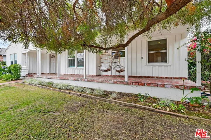 12836 Waddell Street, Valley Village, California 91607