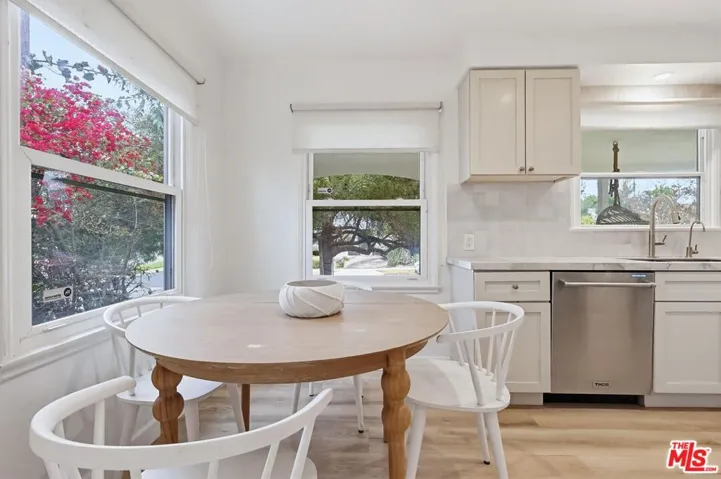 12836 Waddell Street, Valley Village, California 91607