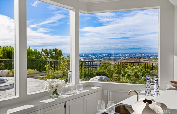 17 Napoli, Newport Beach, California 92660