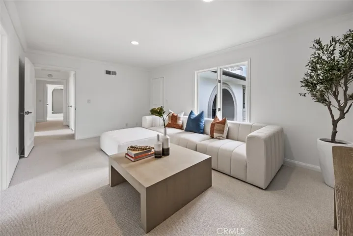 17 Napoli, Newport Beach, California 92660