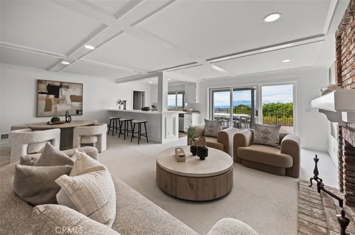 17 Napoli, Newport Beach, California 92660