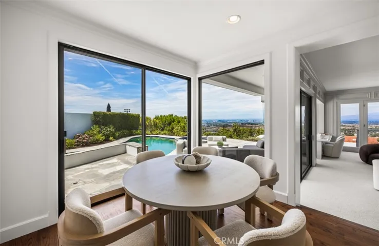 17 Napoli, Newport Beach, California 92660