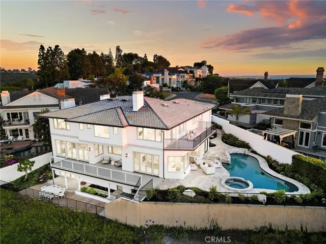 17 Napoli, Newport Beach, California 92660
