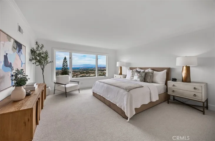 17 Napoli, Newport Beach, California 92660