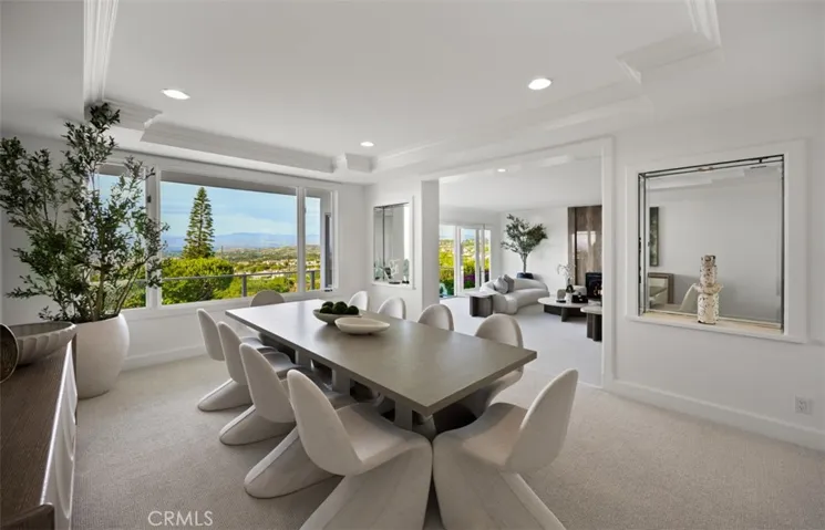 17 Napoli, Newport Beach, California 92660