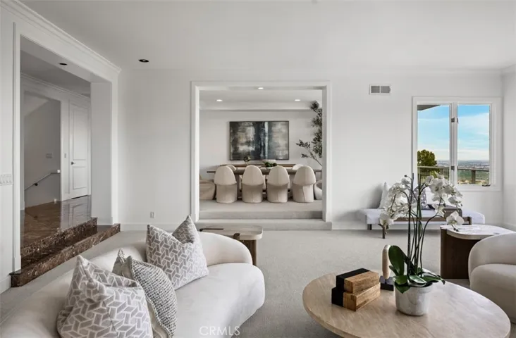 17 Napoli, Newport Beach, California 92660