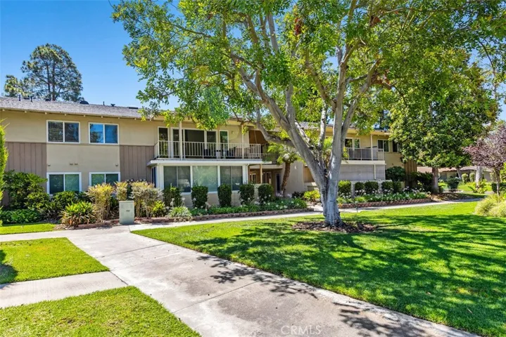 1 Via Castilla P, Laguna Woods, California 92637