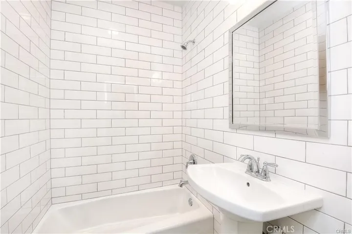 375 Termino Avenue C, Long Beach, California 90814