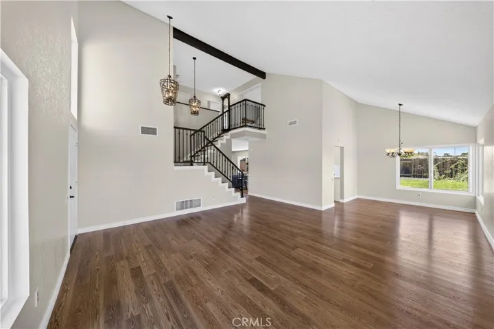 990 Queensdale Ave, Corona, California 92878