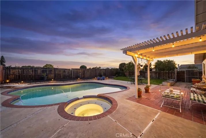 990 Queensdale Ave, Corona, California 92878