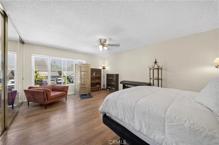 990 Queensdale Ave, Corona, California 92878