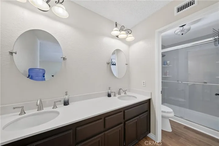 990 Queensdale Ave, Corona, California 92878