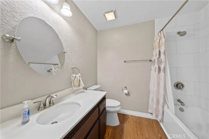 990 Queensdale Ave, Corona, California 92878