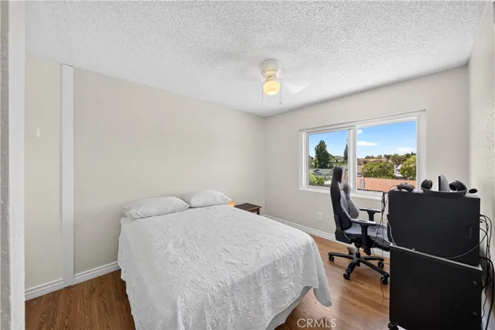 990 Queensdale Ave, Corona, California 92878