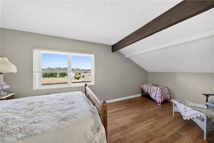 990 Queensdale Ave, Corona, California 92878