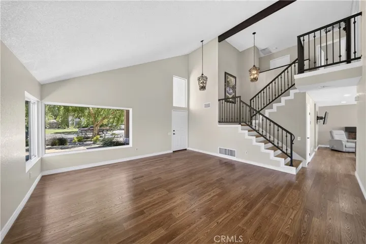 990 Queensdale Ave, Corona, California 92878